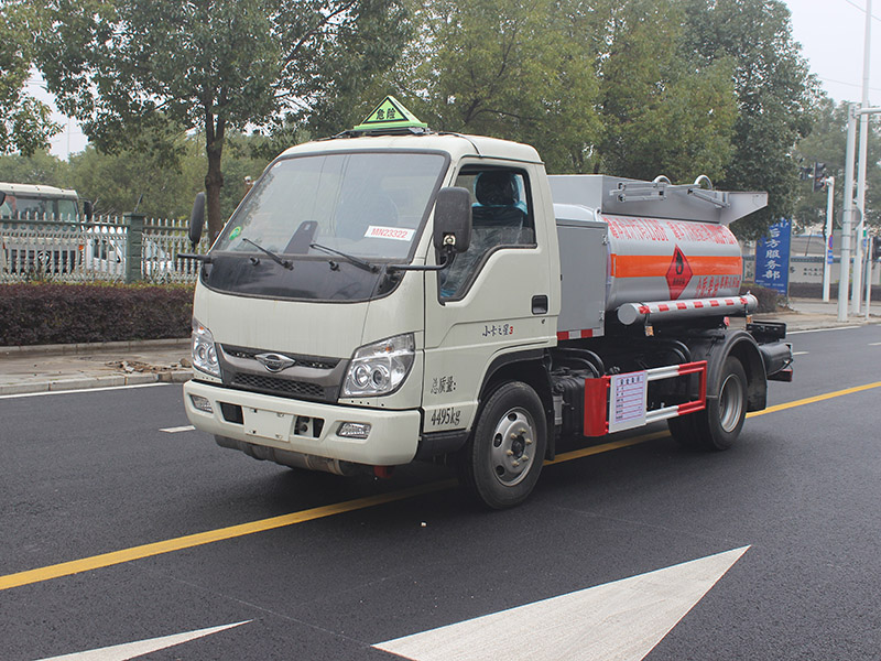 油罐車(chē)維修保養(yǎng)更需要留意方法技巧