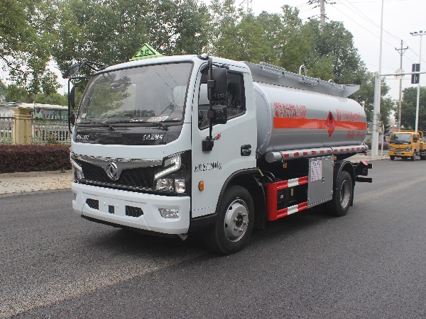 運(yùn)油車(chē)